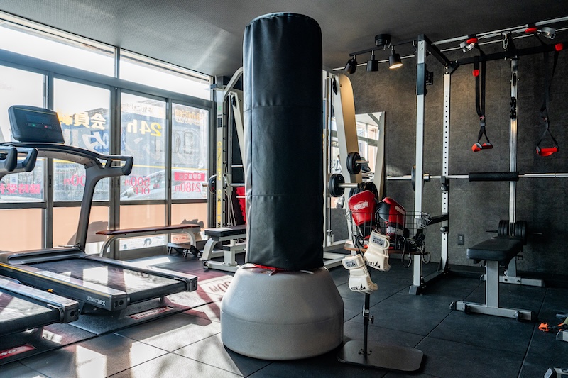 サンドバッグ＆グローブ完備